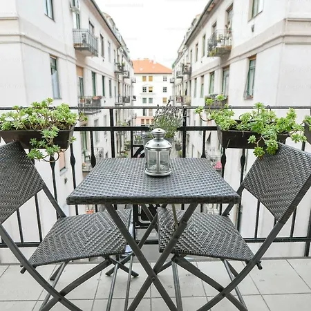Raday Bobo Apartment